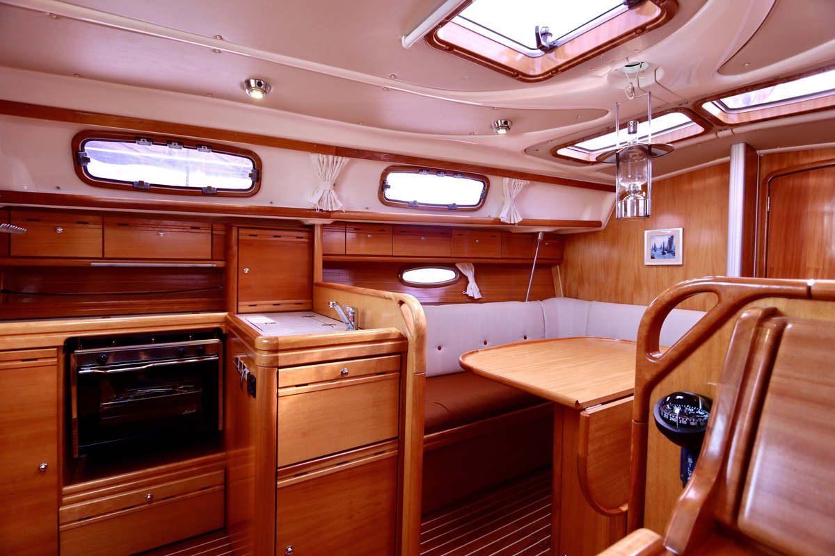 foto: 28 Bavaria  33 Cruiser