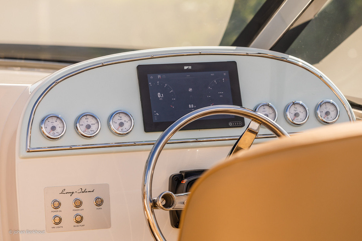 foto: 15 Long Island 29 Runabout
