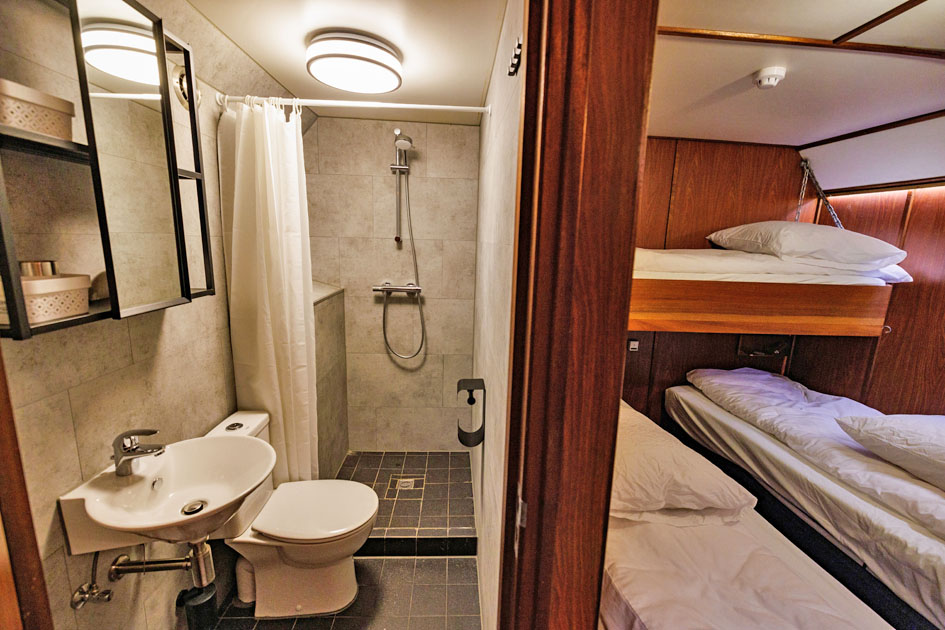 foto: 52 3 mast Charterschip / Evenementenboot 44 nachtgasten, 150 daggasten