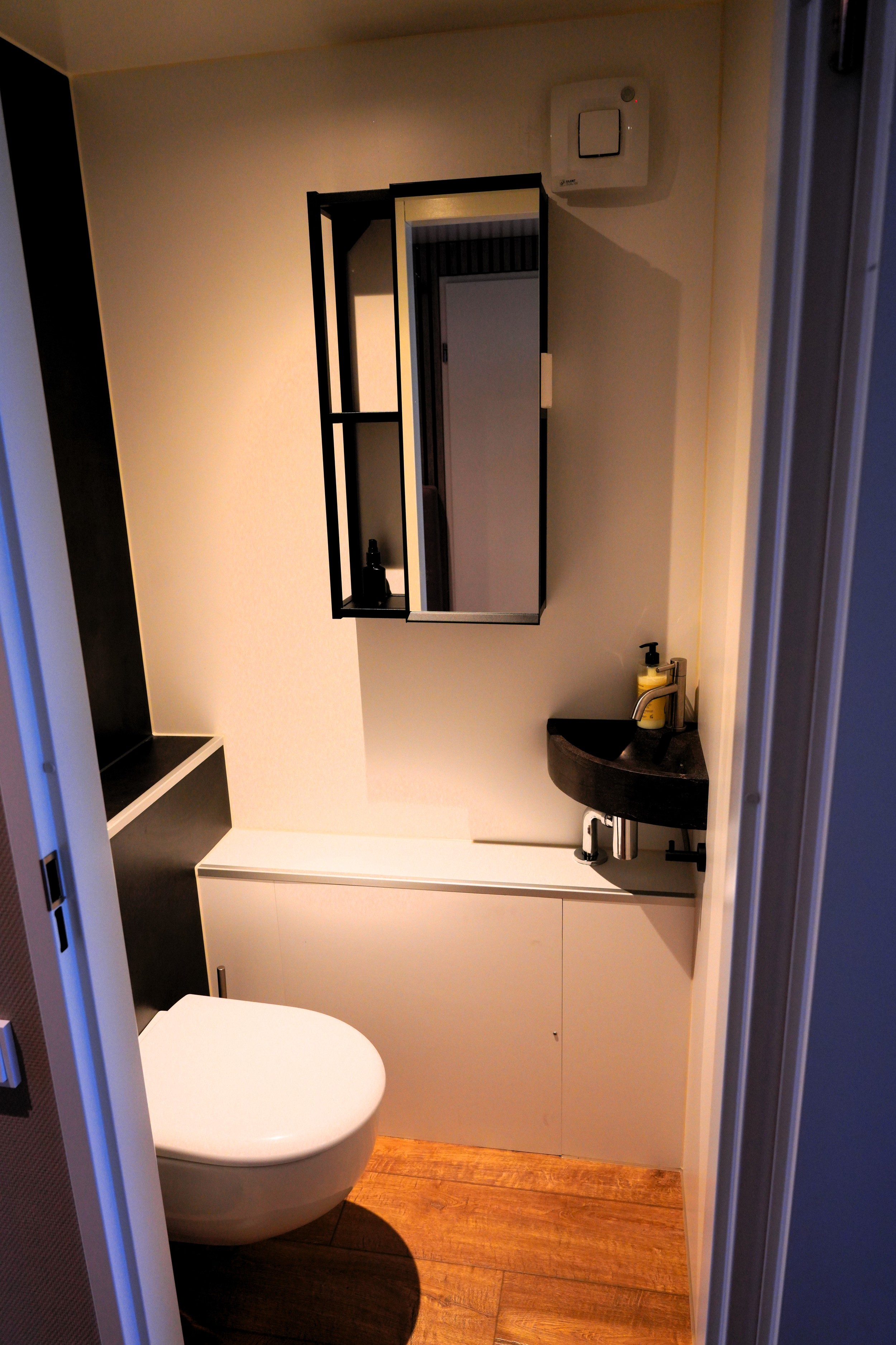 foto: 40 Castalia Met Koopligplaats 1460 X 500 Special Houseboat