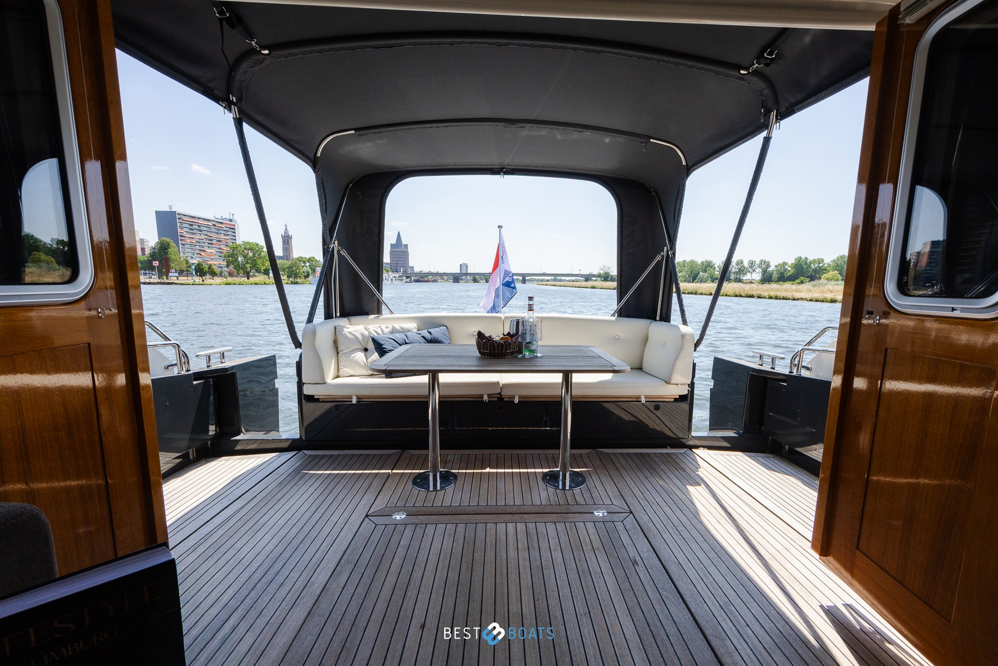 foto: 26 Linssen Grand Sturdy 470 Sedan Wheelhouse