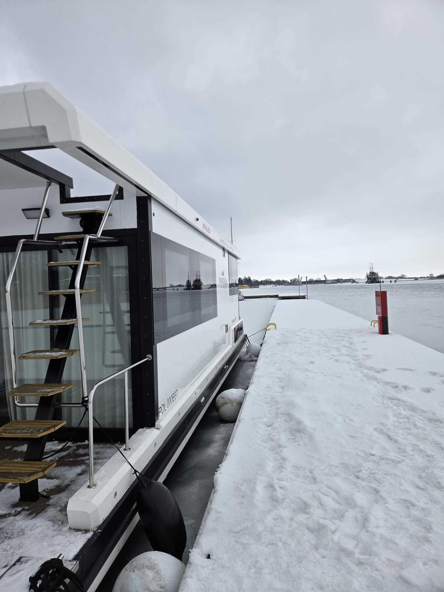 foto: 27 Nomadream Cat-House 1200 Double Decker Houseboat