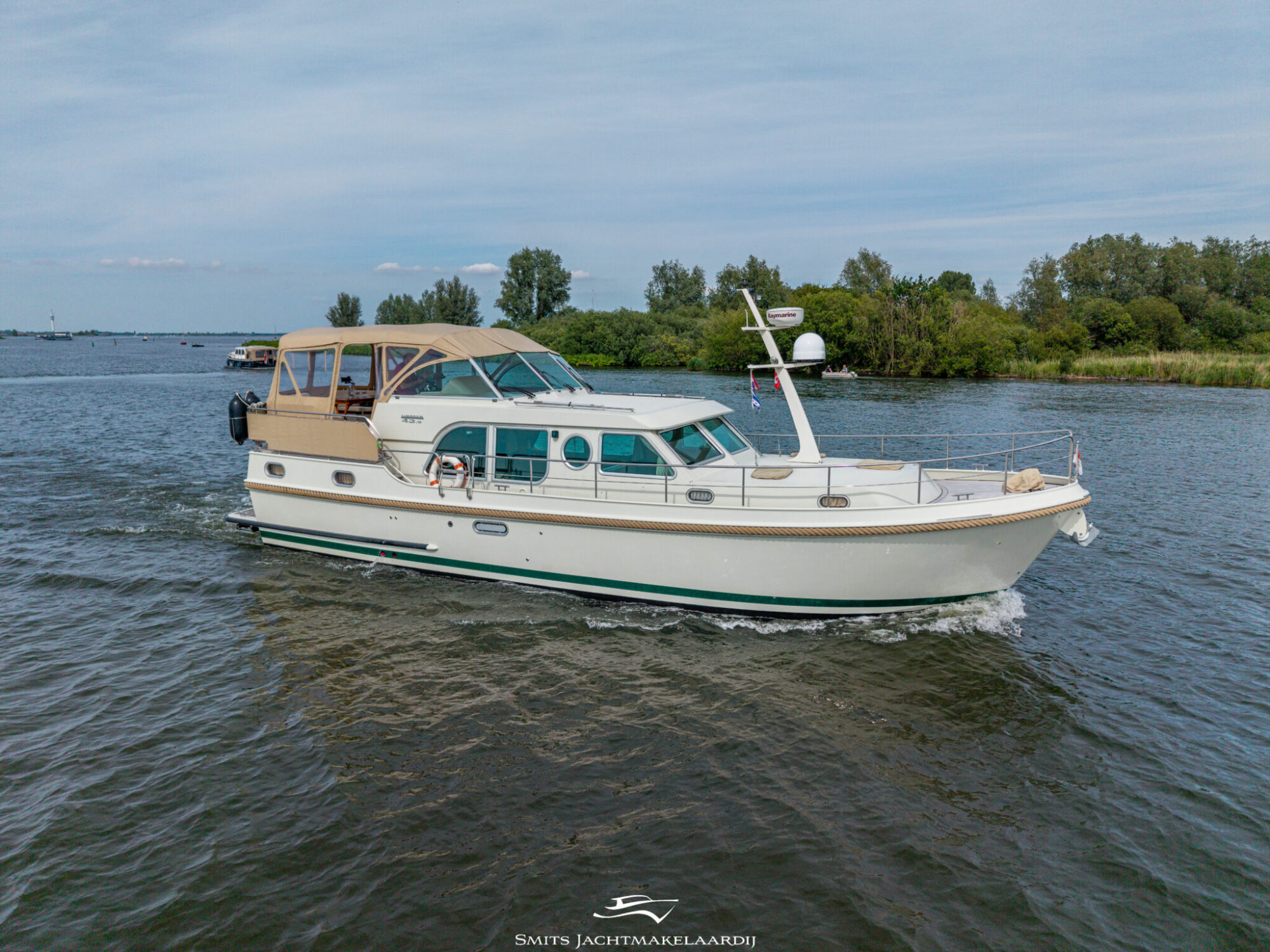 foto: 4 Linssen Linssen Grand Sturdy 43.9 AC