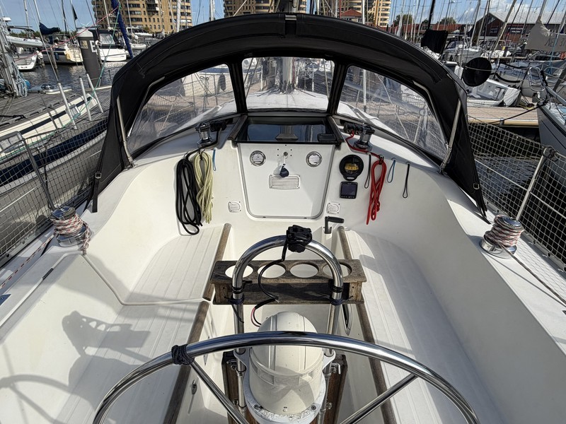foto: 25 Beneteau Oceanis 321