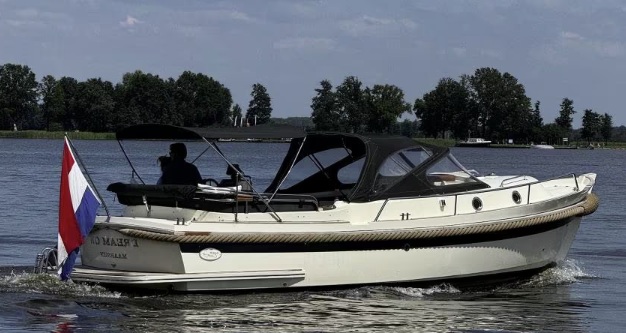 foto: 4 Interboat Intercruiser 27
