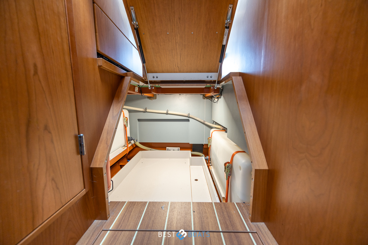 foto: 29 Linssen Grand Sturdy 40.0 Sedan