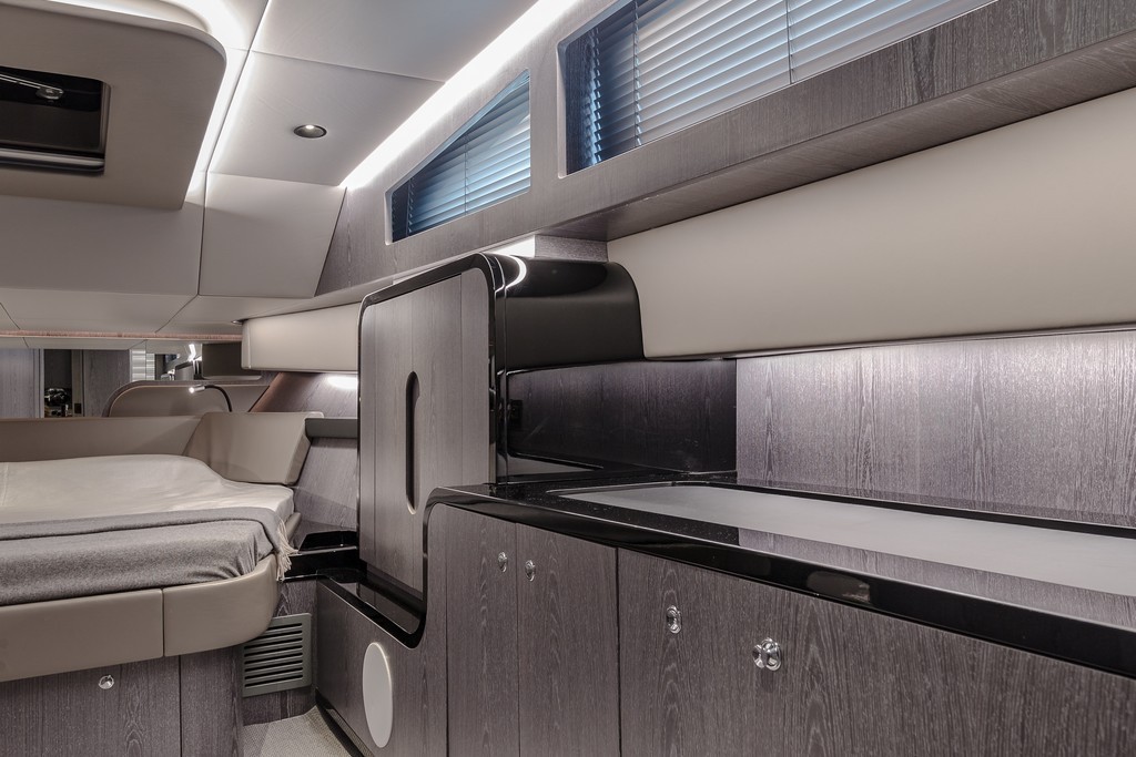 foto: 44 Canados 493 GLADIATOR GRANDE