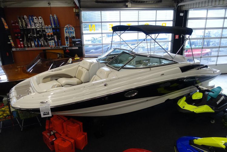 foto: 17 Crownline E6 Bowrider