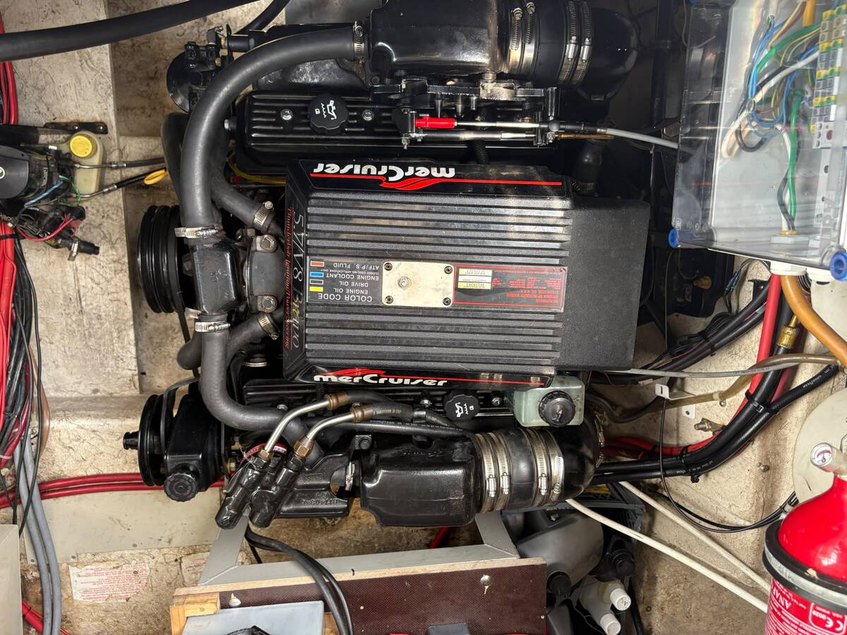foto: 30 Maxum 3200 SCR