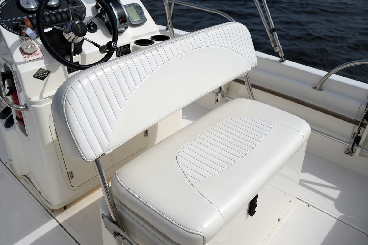 foto: 24 Boston Whaler 180 Dauntless