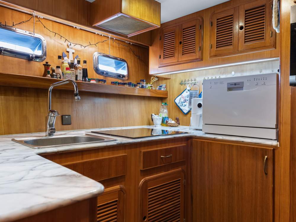 foto: 20 Monte Fino  64 ( varend woonschip )