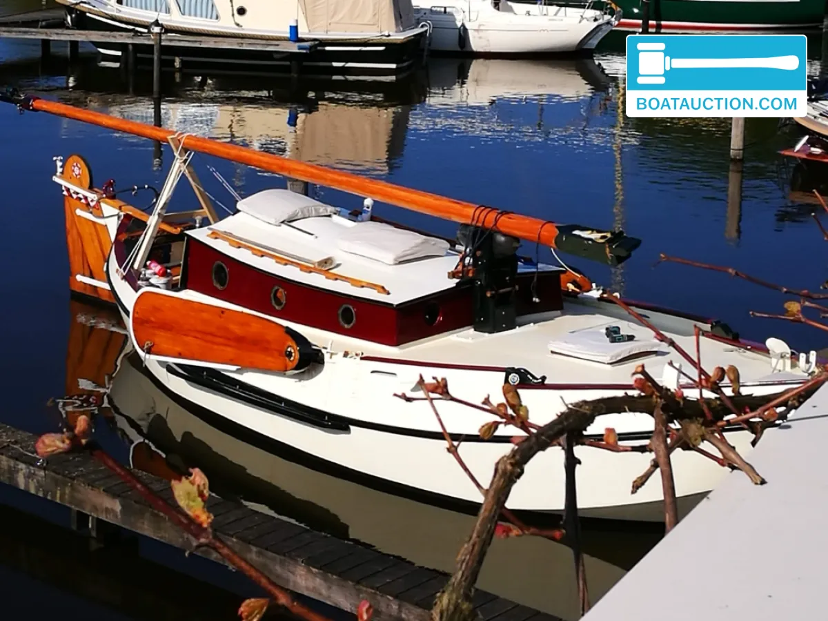 foto: 12 Schokker 945