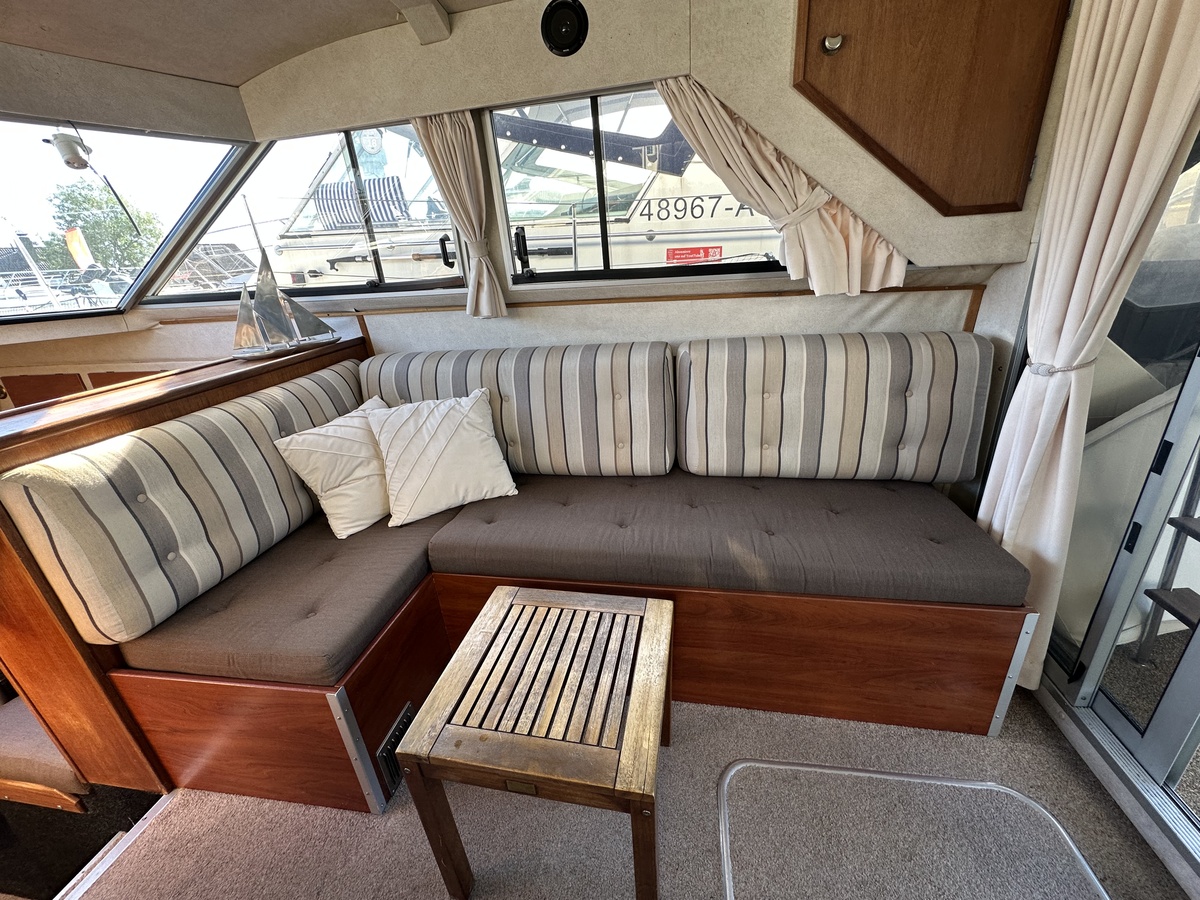 foto: 29 Fairline  31 Corniche 