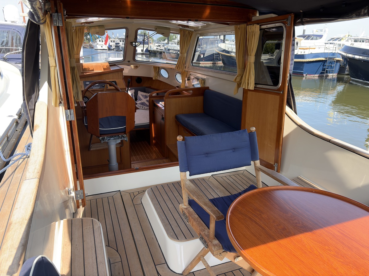 foto: 14 Maril  900 Classic 
