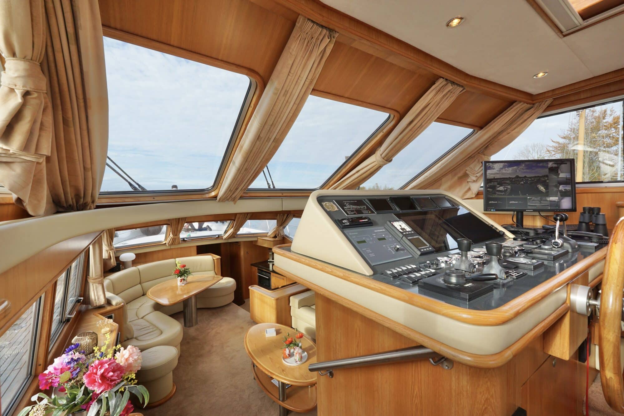 foto: 62 Van den Hoven Van den Hoven Exclusive 18.00 VS