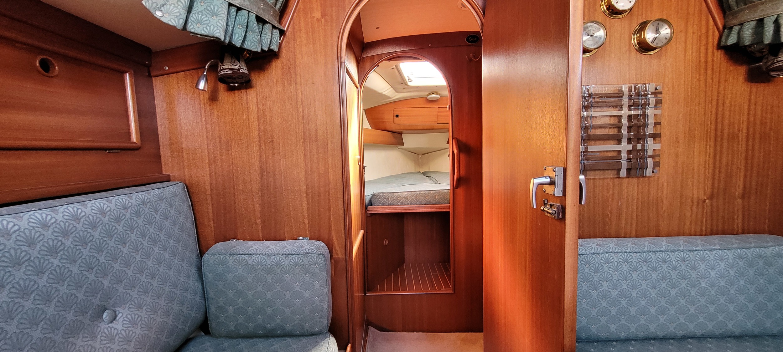 foto: 30 Bavaria 890