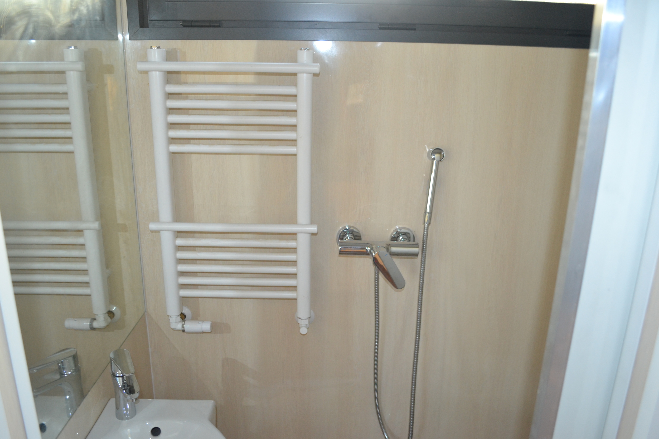 foto: 36 Campi 280 Houseboat