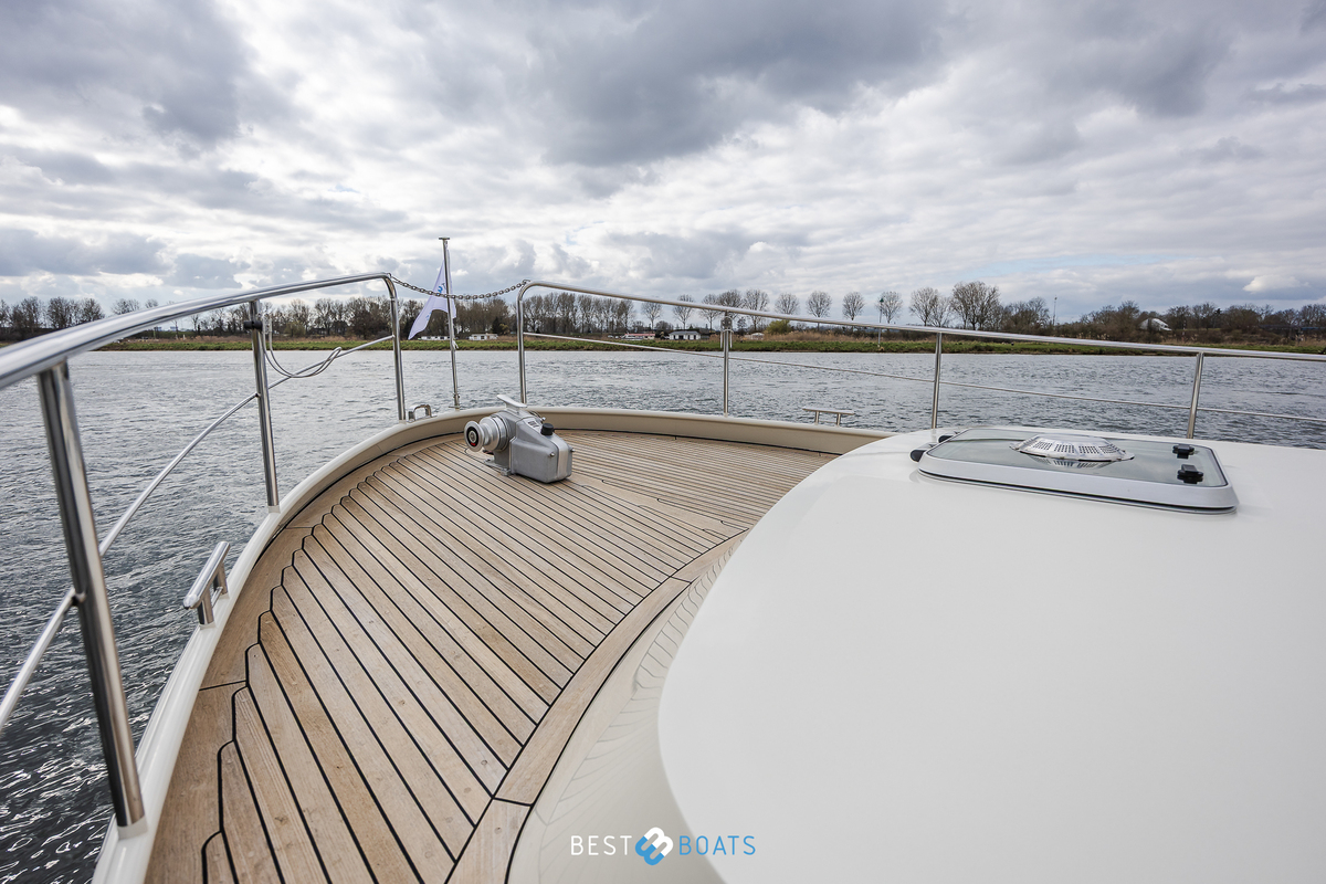 foto: 37 Linssen Grand Sturdy 40.9 AC