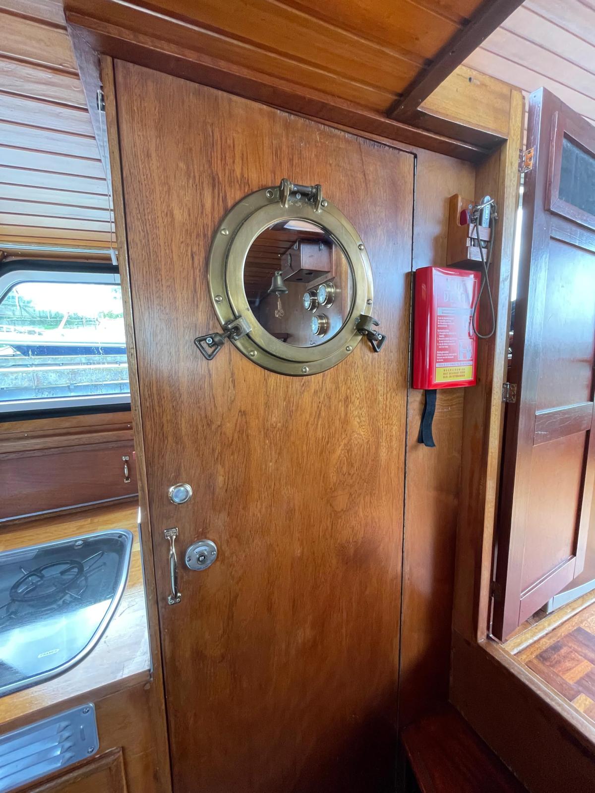 foto: 17 Beja Beja Kruiser Silverbird 8.45 OK