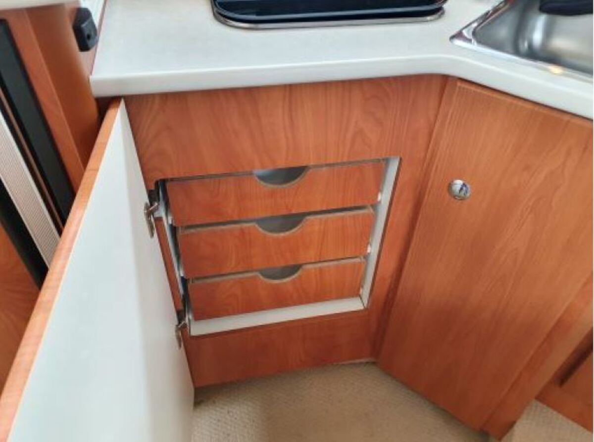 foto: 23 Bayliner 305 CIERA