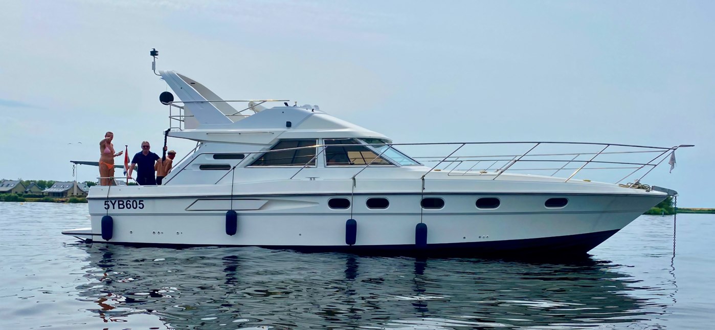 foto: 28 Fairline Fairline 43 Flybridge
