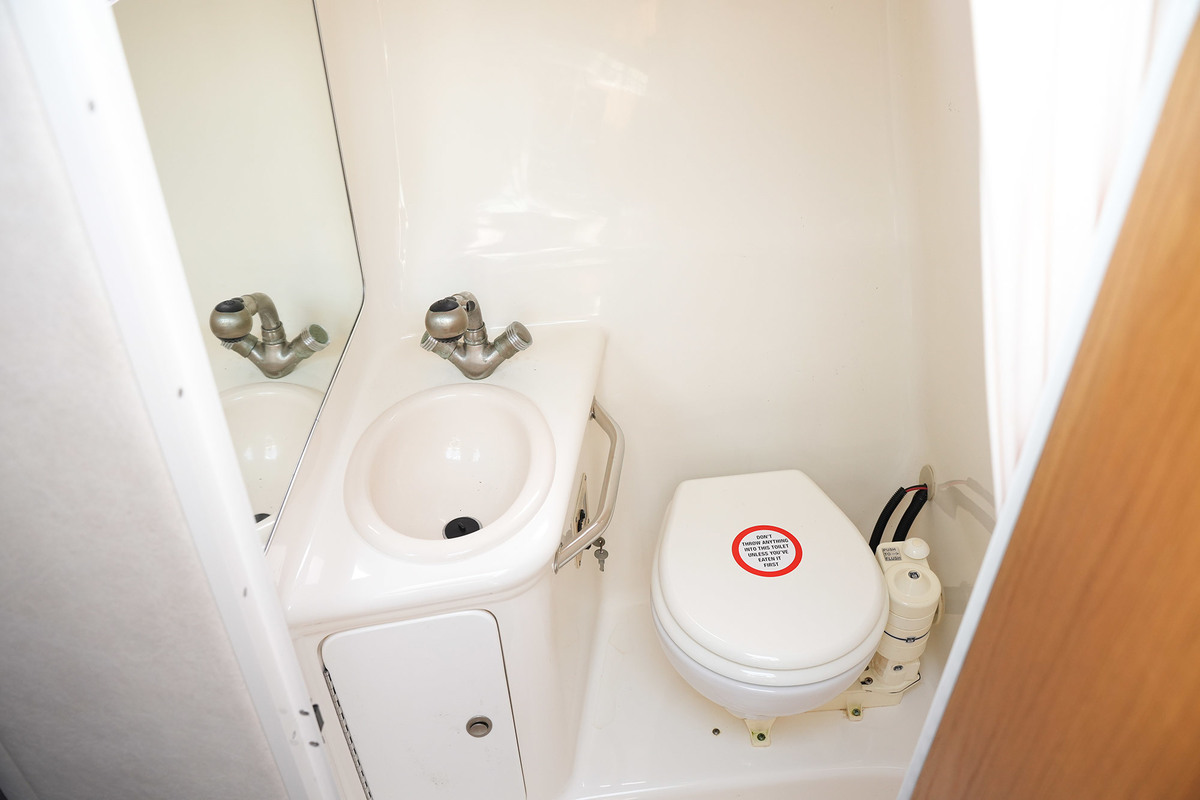 foto: 30 Sea Ray 255 Sundancer