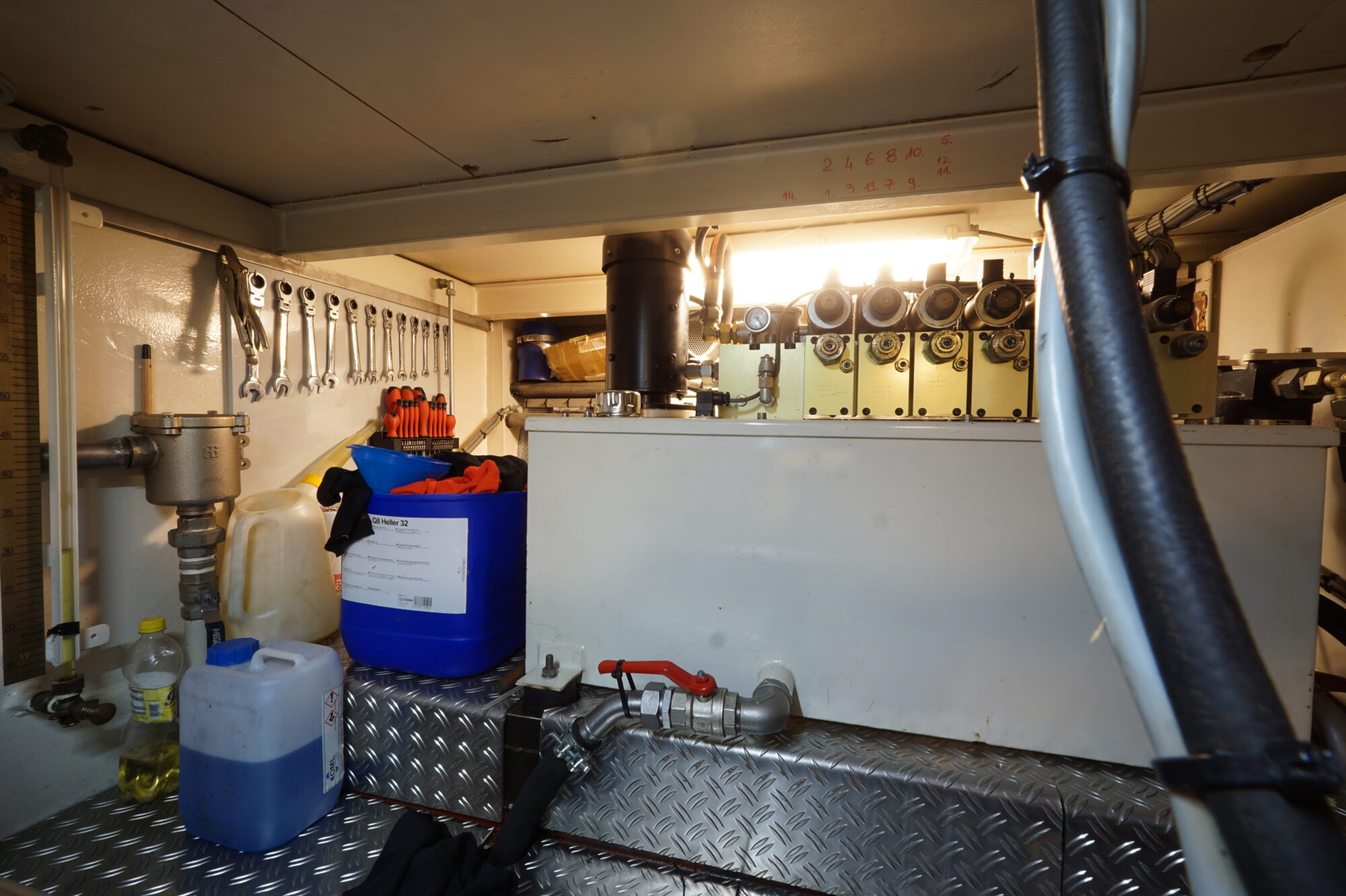 foto: 73 Custen Custen Kruiser 18.00 VS