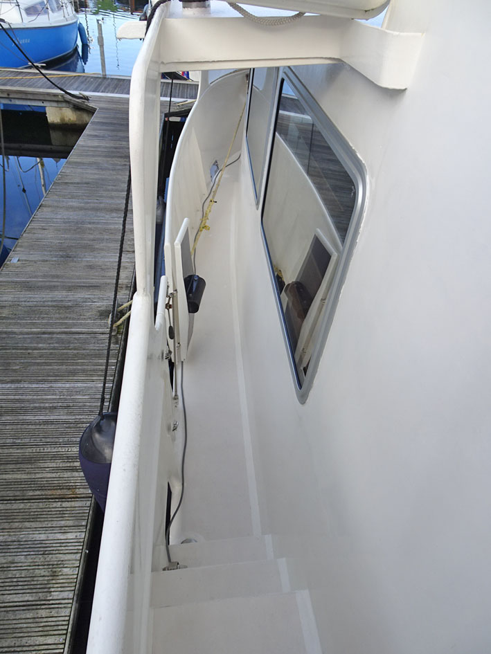 foto: 47 Trawlerjacht 48, zeegaand