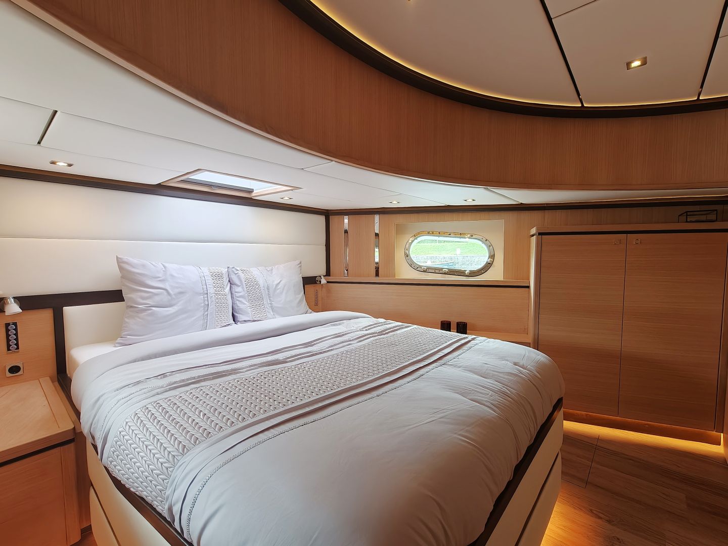 foto: 30 De Alm Grand Voyager 65