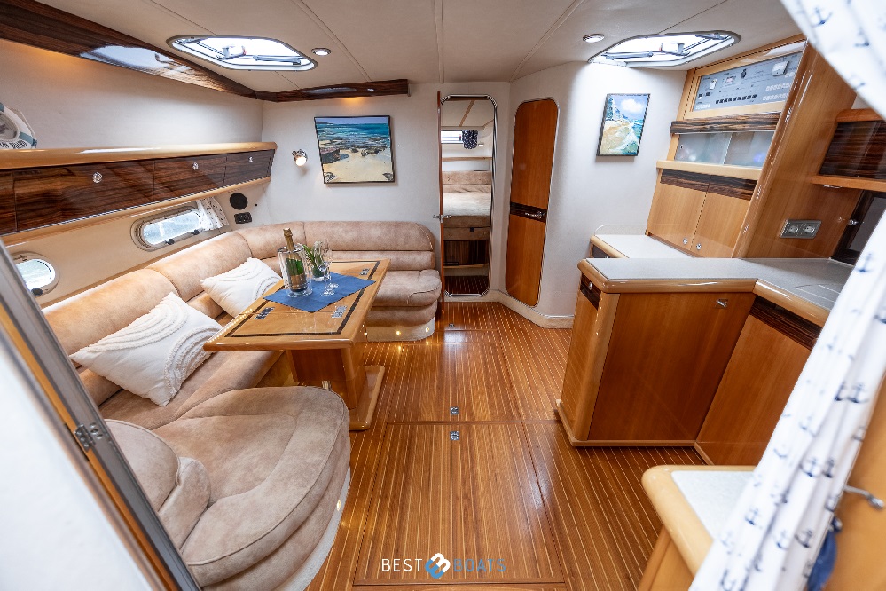 foto: 6 Sealine  380 Ambassador