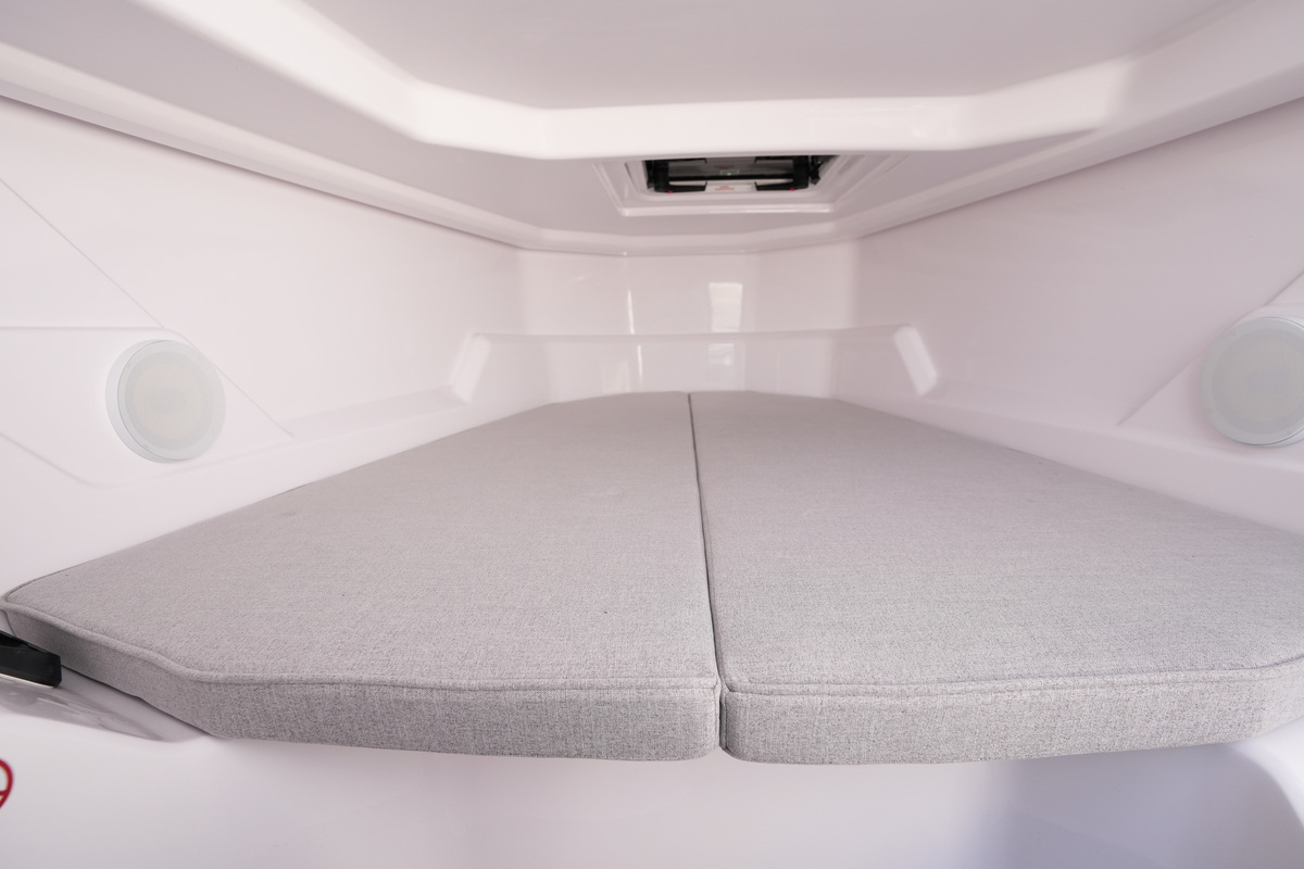 foto: 48 Axopar 25 Cross Bow