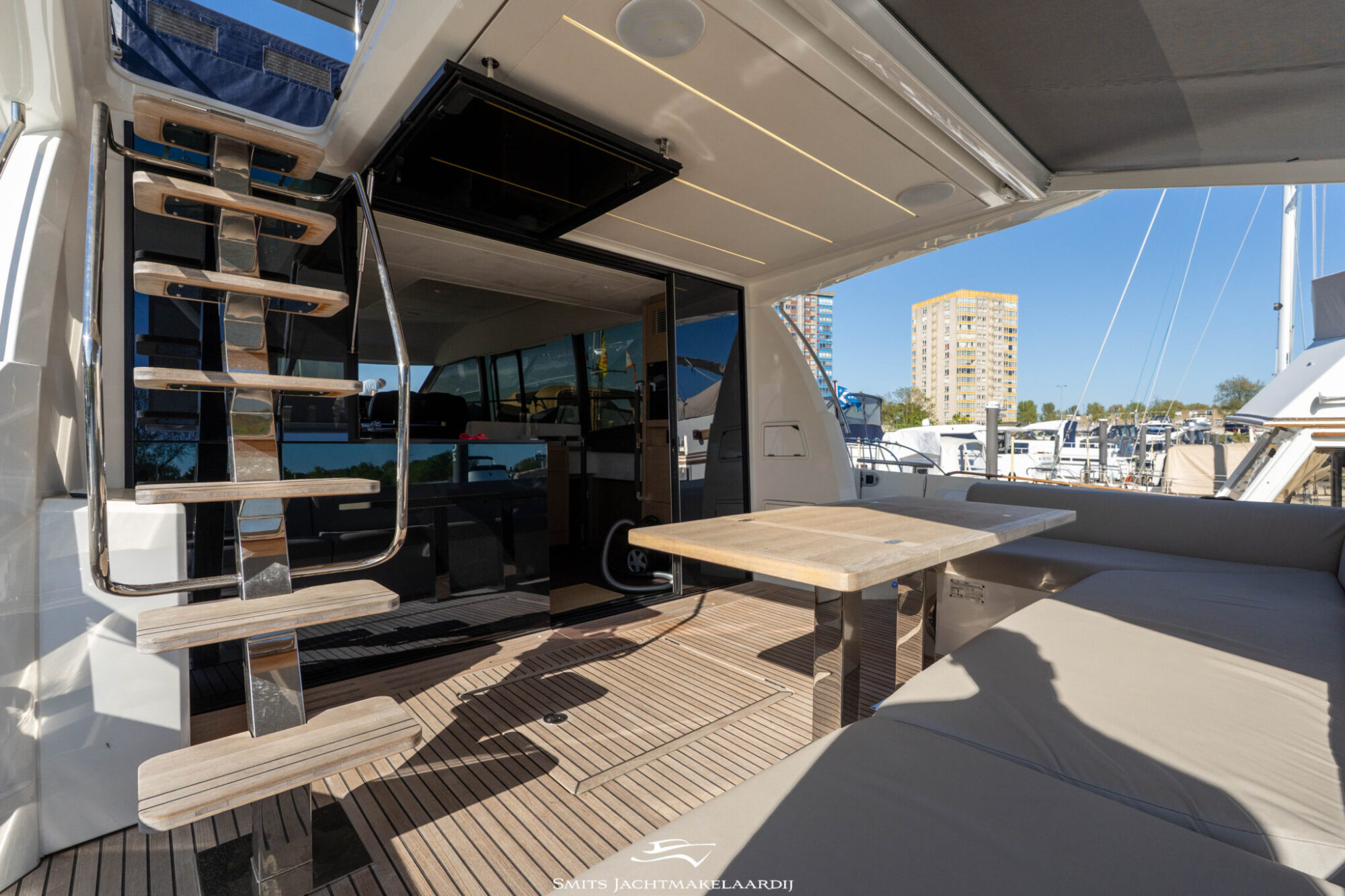 foto: 168 Prestige Prestige 590 Flybridge