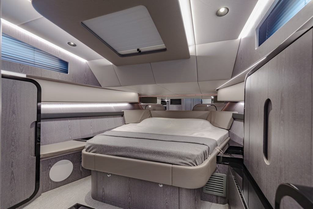 foto: 46 Canados 493 GLADIATOR GRANDE