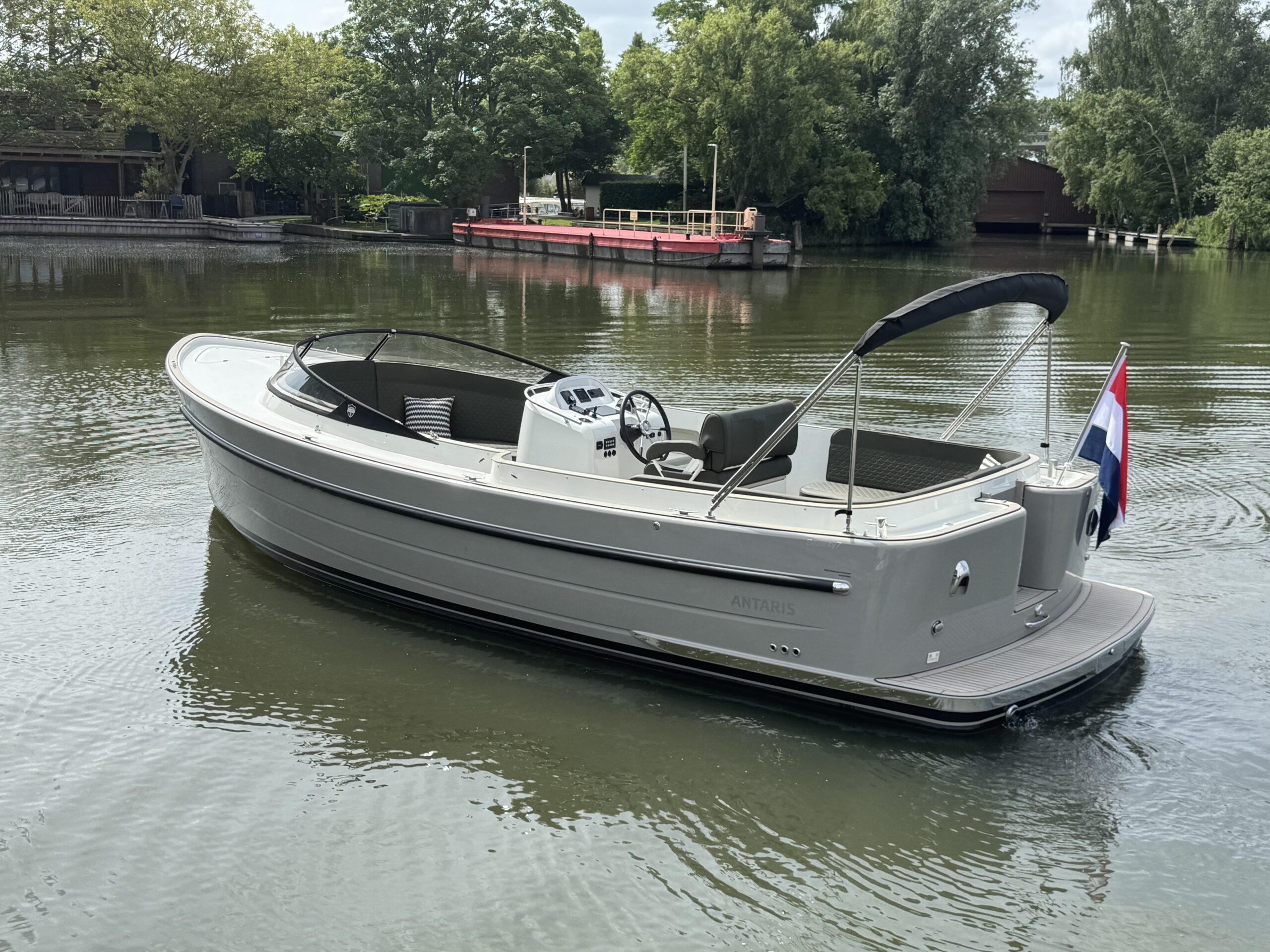 Antaris Seventy7 Sport