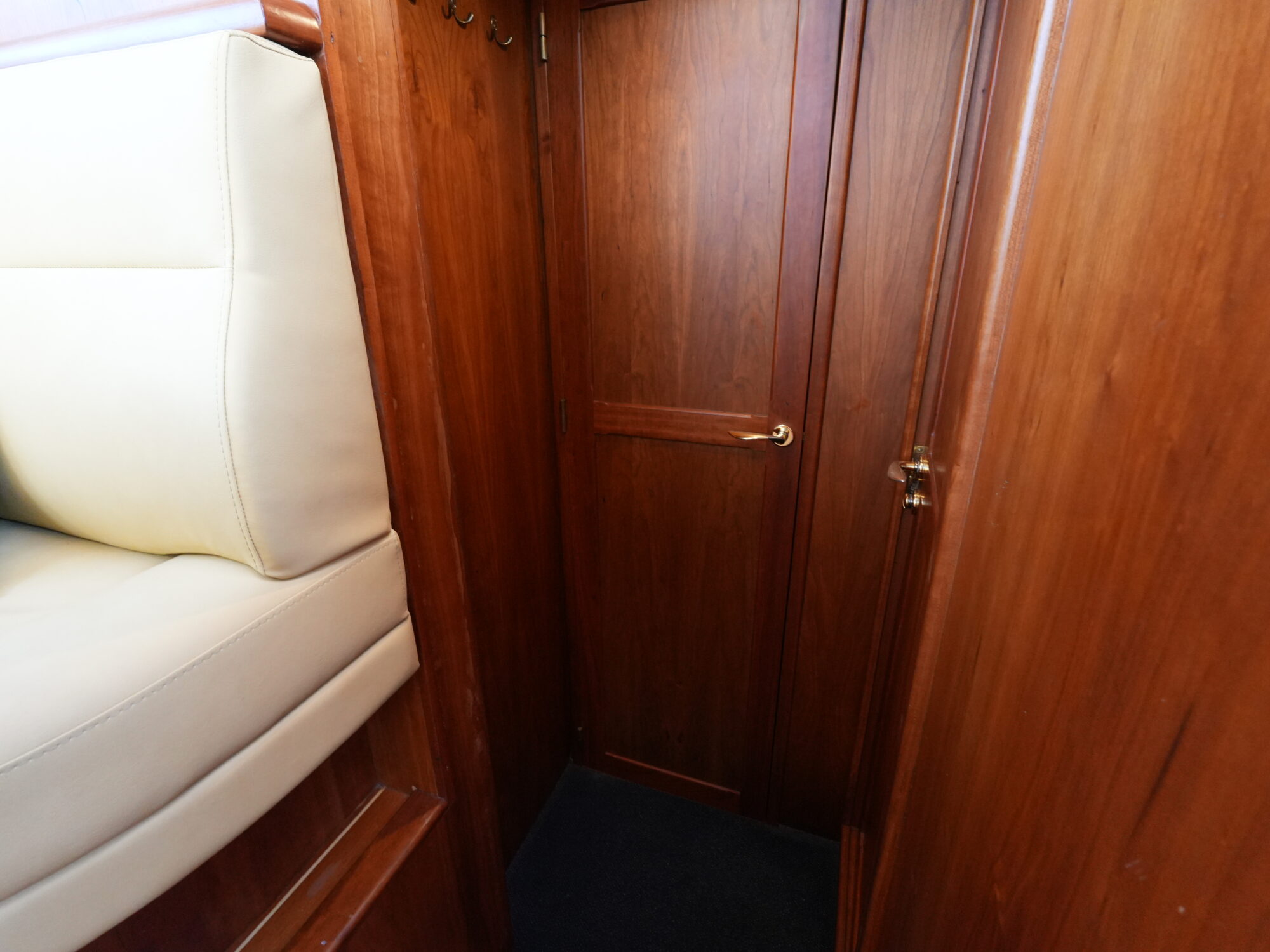 foto: 64 Jetten Jetten Bully 9.60 AK