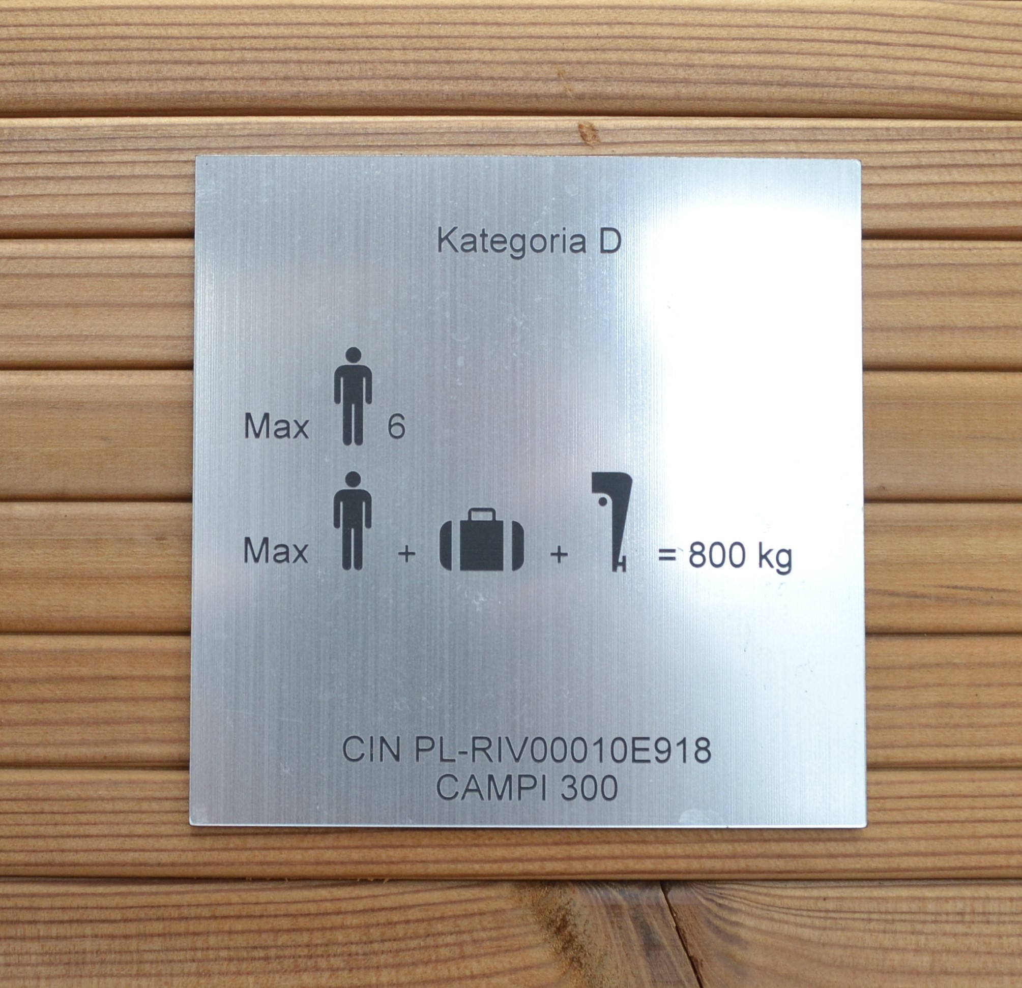 foto: 48 Campi 300 Houseboat