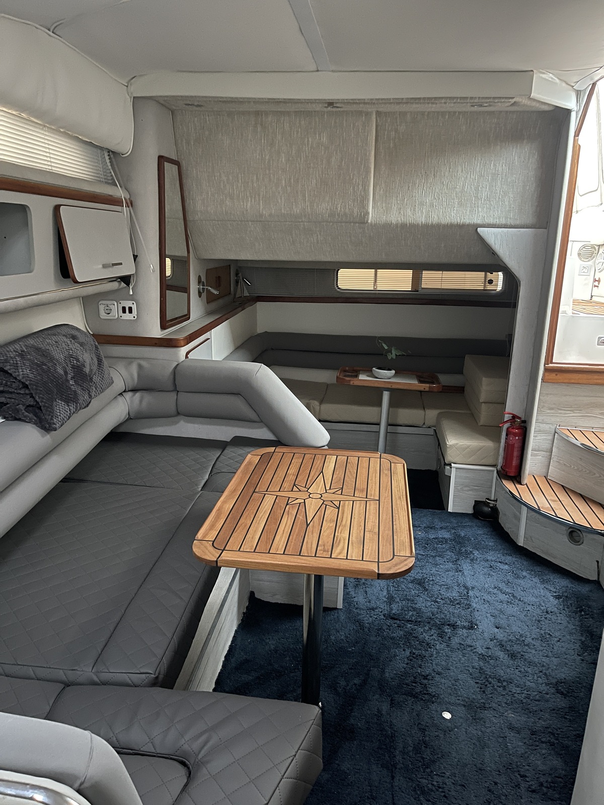 foto: 35 Sea Ray 310 Sundancer 