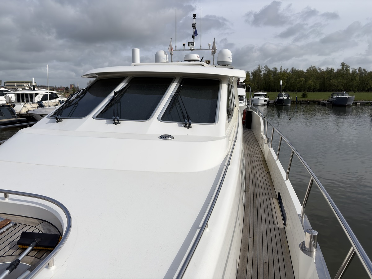 foto: 27 Pacific Prestige 190