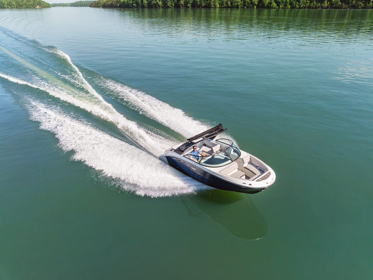 foto: 30 Sea Ray SDX 230