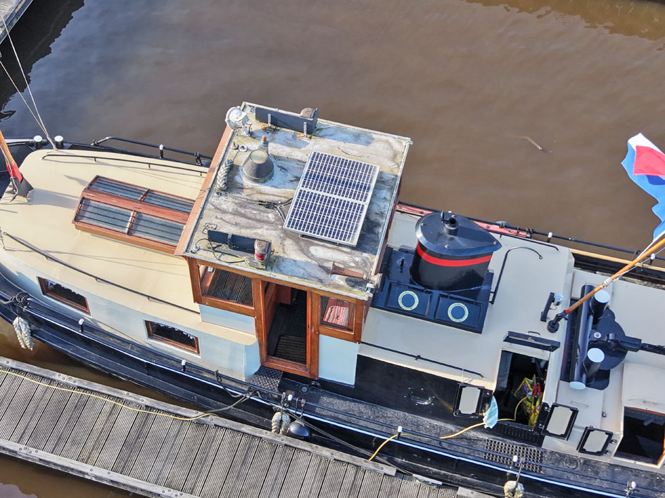 foto: 33 Motorsleepboot 13.90, IJssel