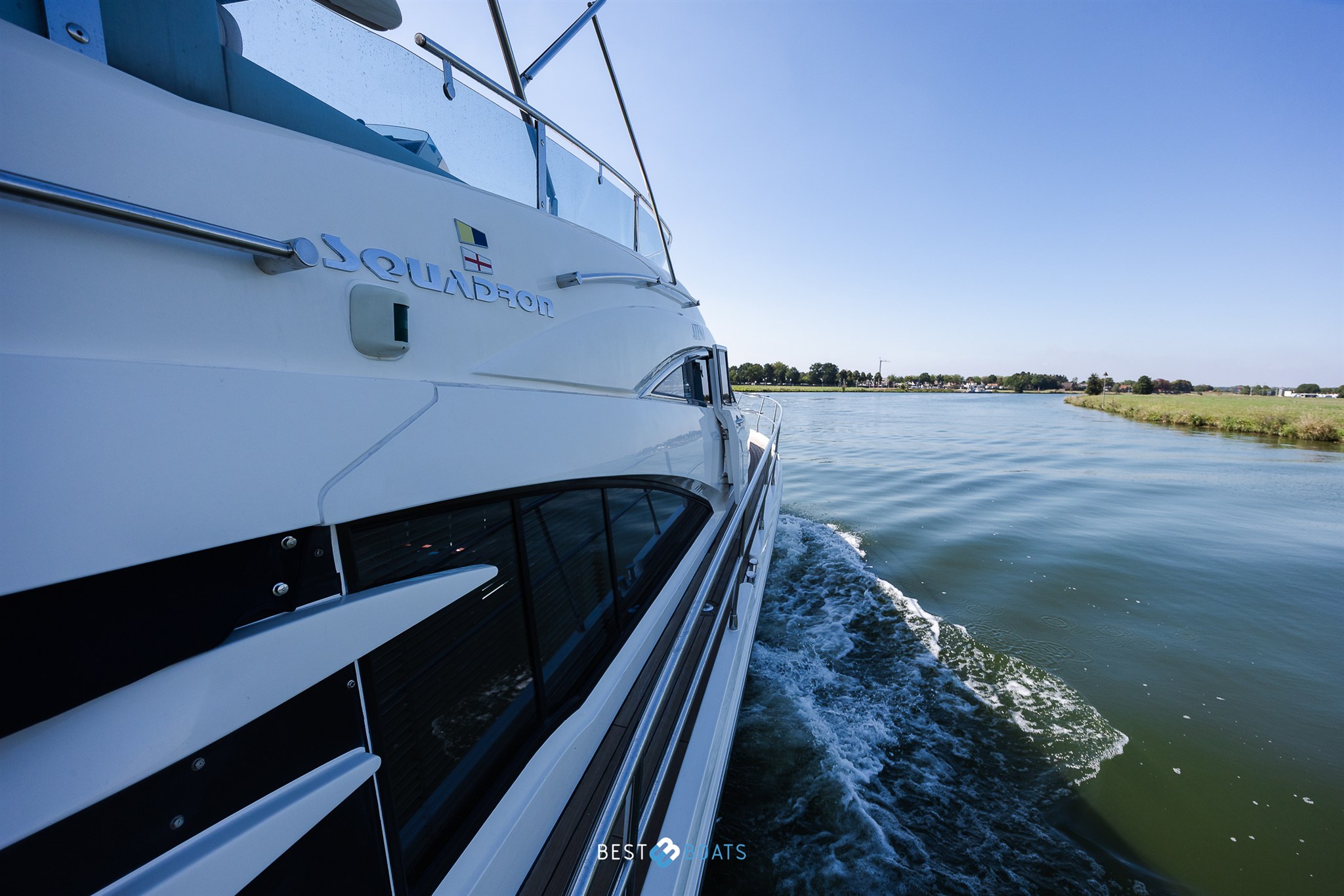 foto: 32 Fairline 58 Squadron
