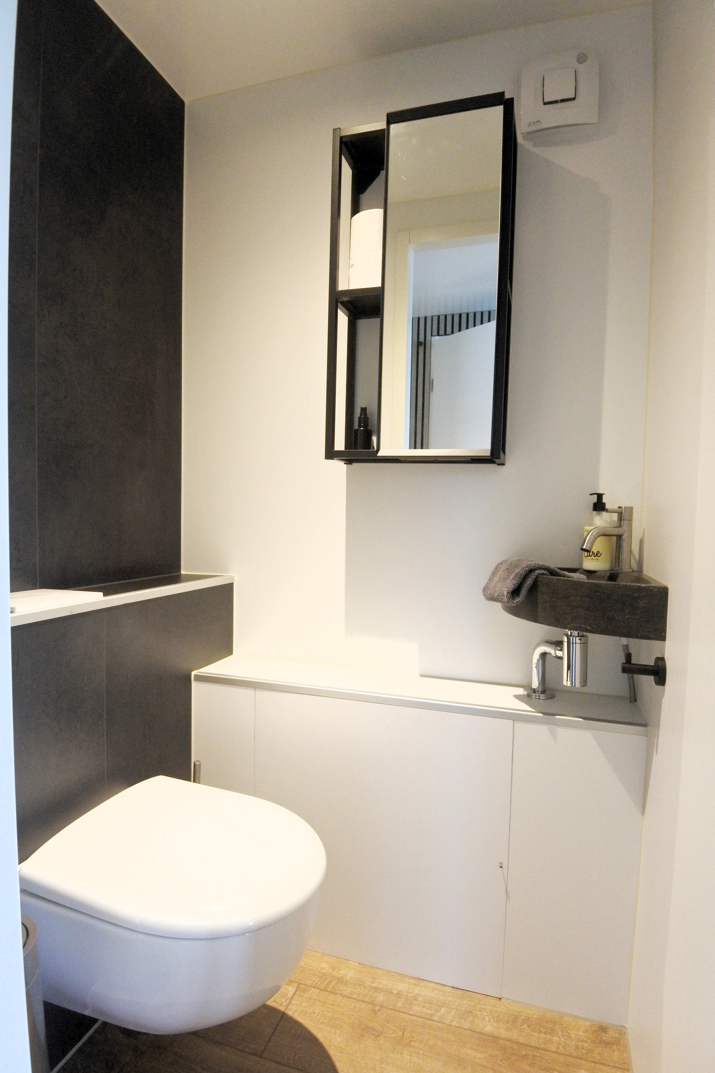 foto: 41 Castalia Met Koopligplaats 1460 X 500 Special Houseboat