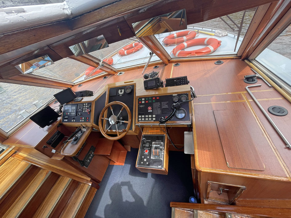 foto: 28 Amsterdamse Grachten rondvaartboot 21.80 21.80