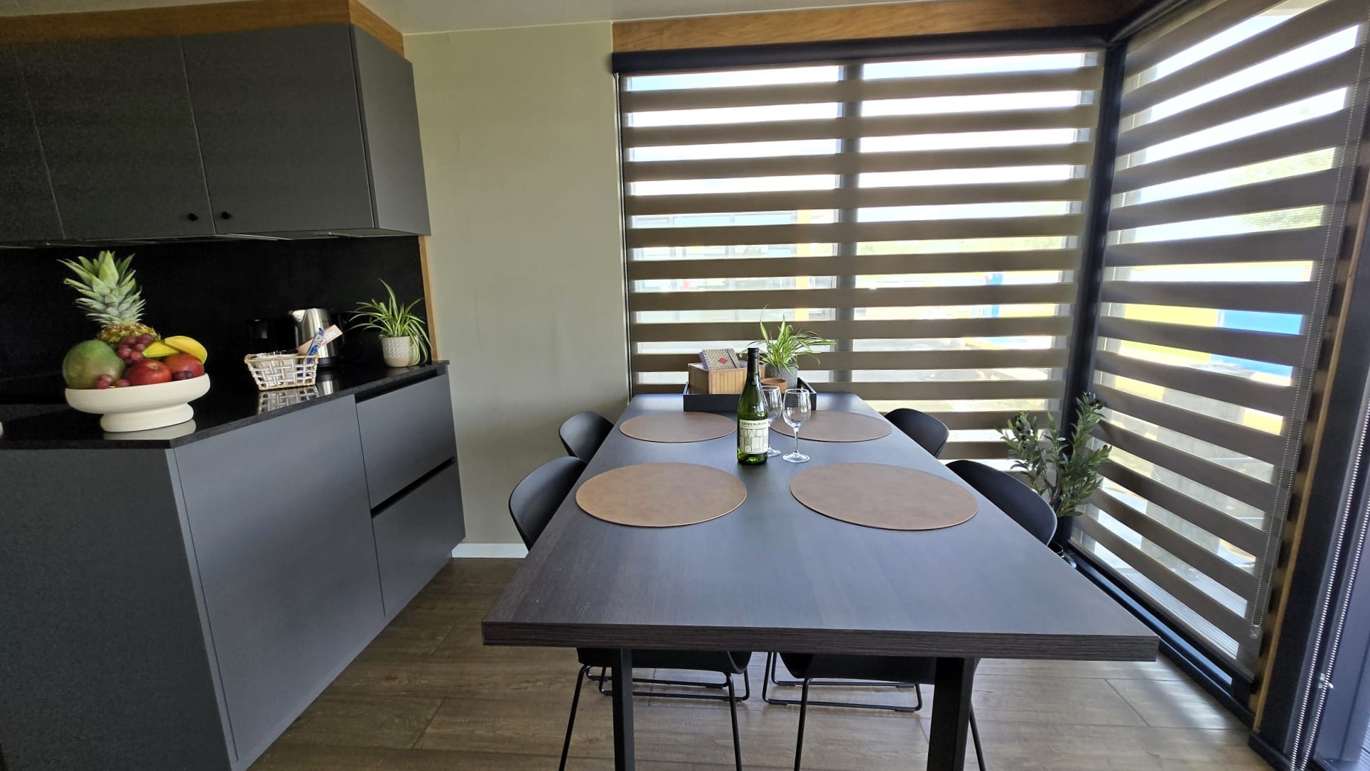 foto: 34 Castalia Evt. Met Koopligplaats Special Houseboat 1460 X 500