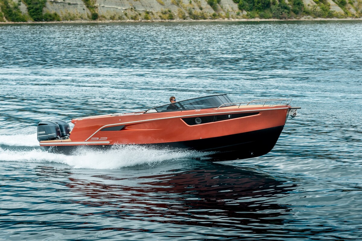 foto: 28 Alfastreet Marine 32 Cabin Sport - Outboard Series