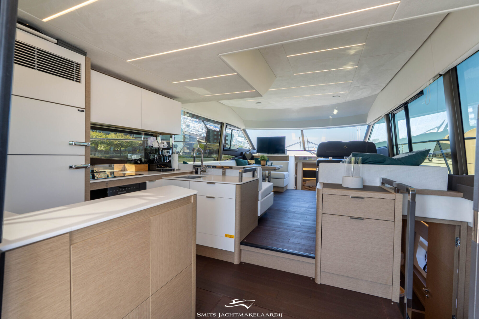 foto: 25 Prestige Prestige 590 Flybridge