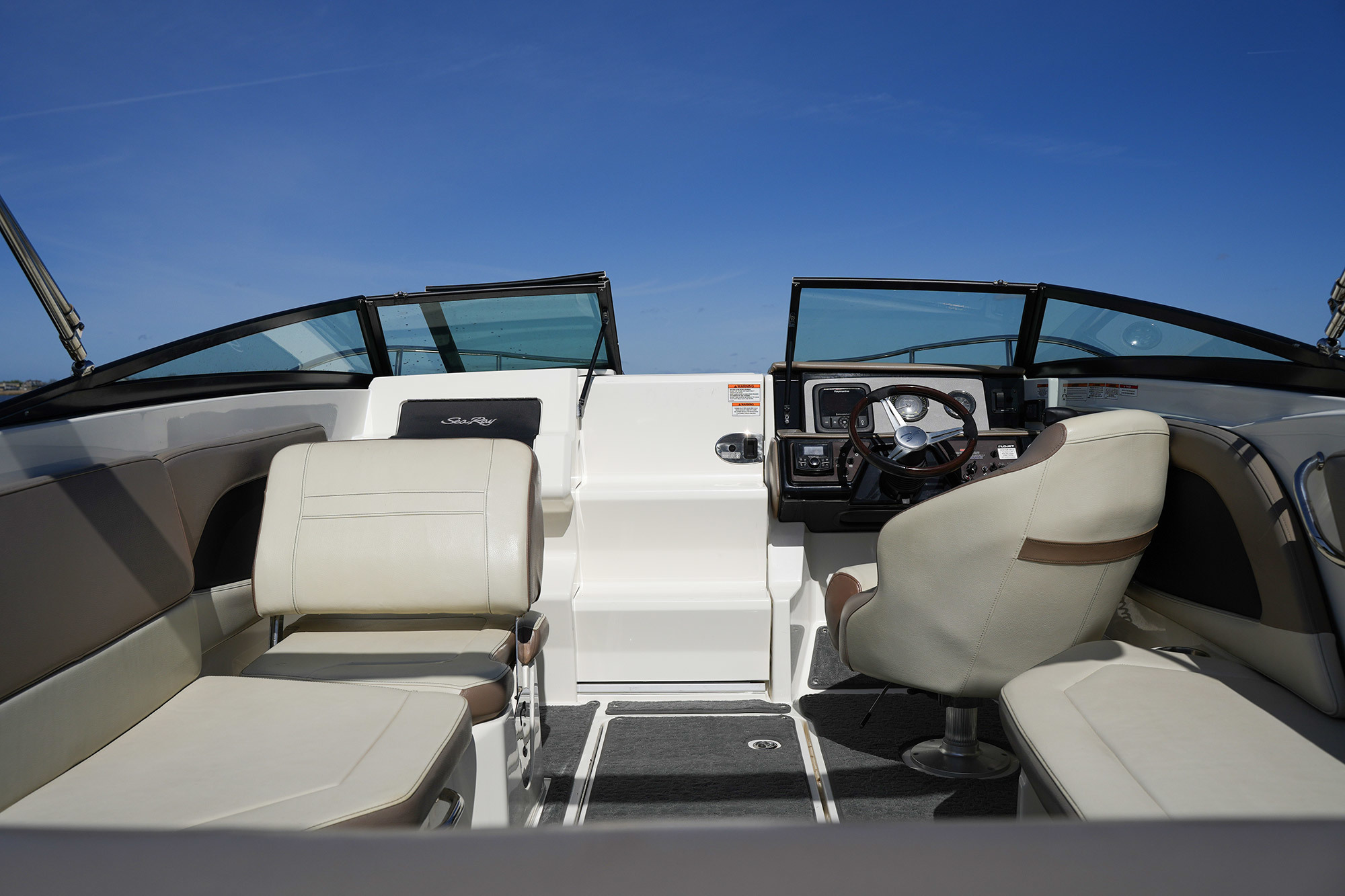 foto: 26 Sea Ray Sun Sport 230