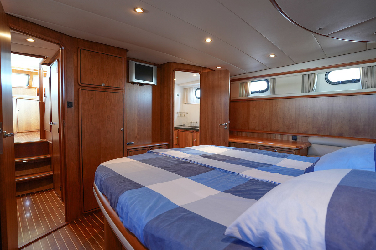 foto: 64 Linssen Grand Sturdy 500 Variotop Mark II