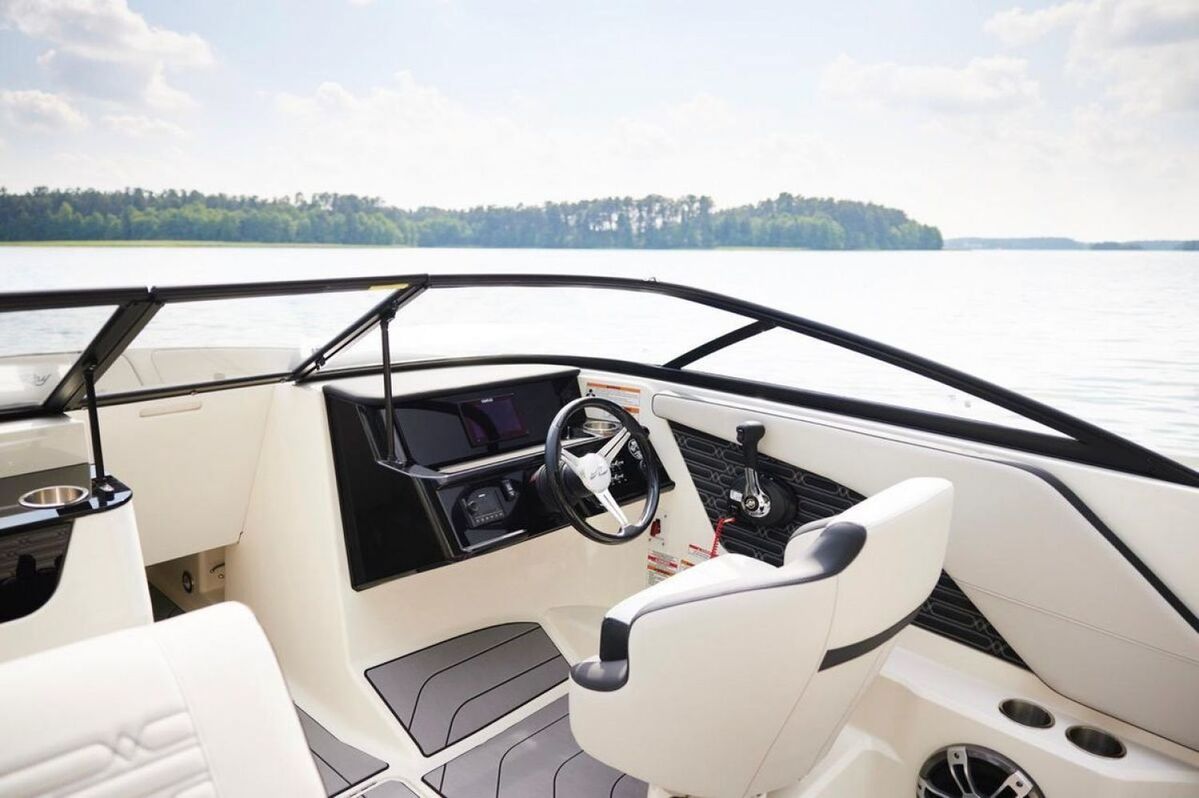 foto: 25 Sea Ray SPX 190 Nieuw Model (Harlow Coconut Bekleding)