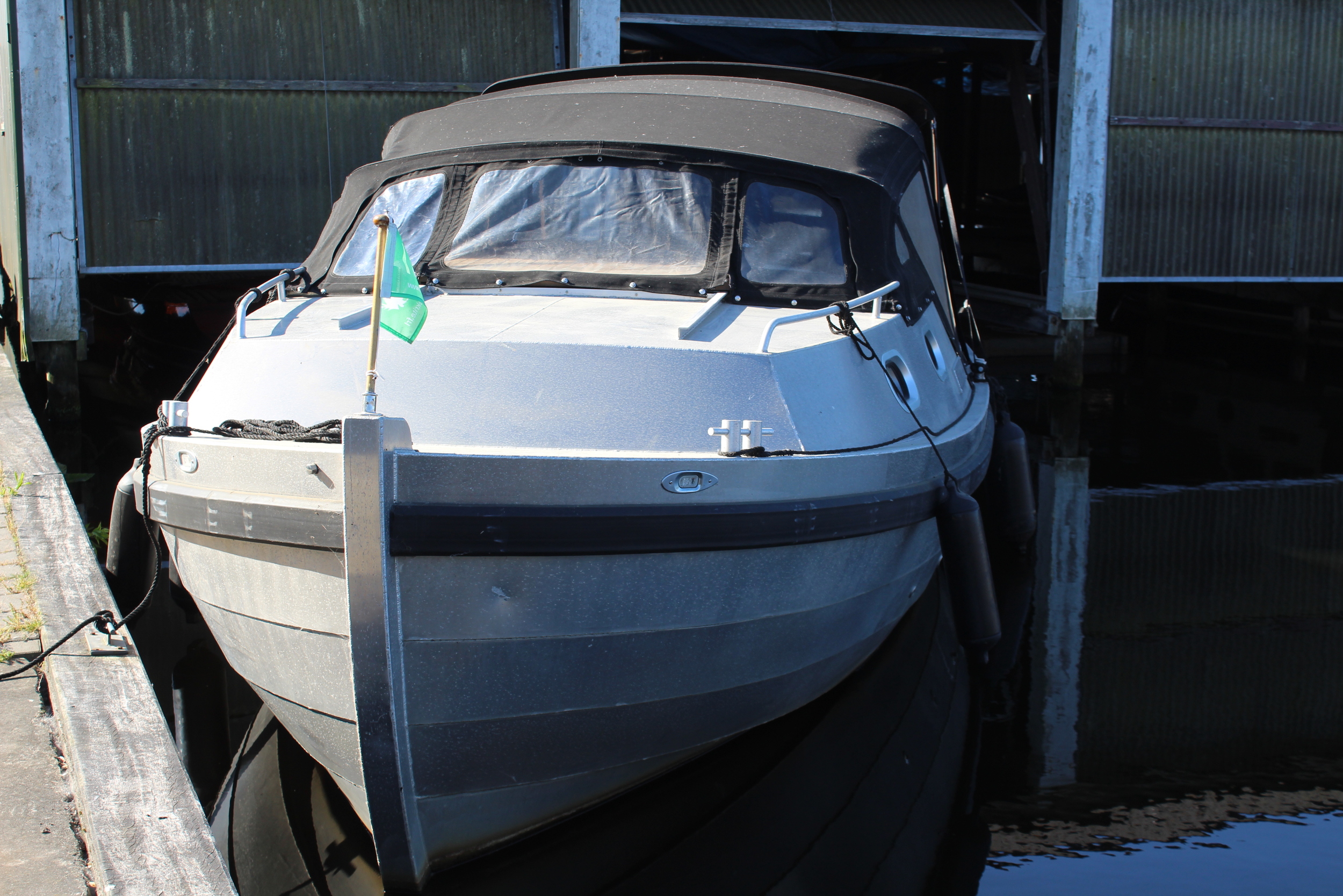 foto: 28 Black Fish Cabin 850 XL